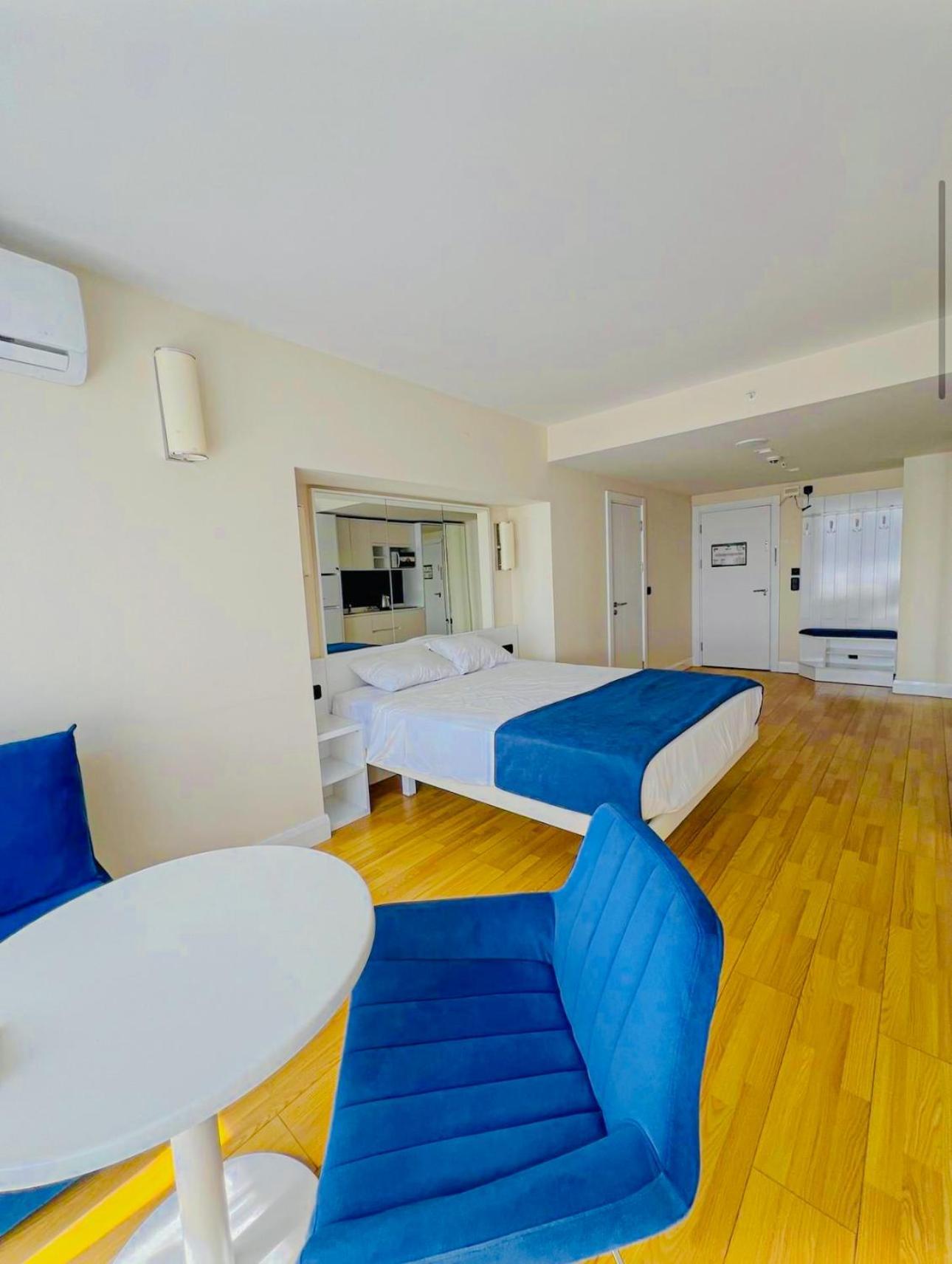 Luxury Batumi Hotel Bagian luar foto